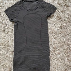 Lululemon Smiftly Tech Short Sleeve